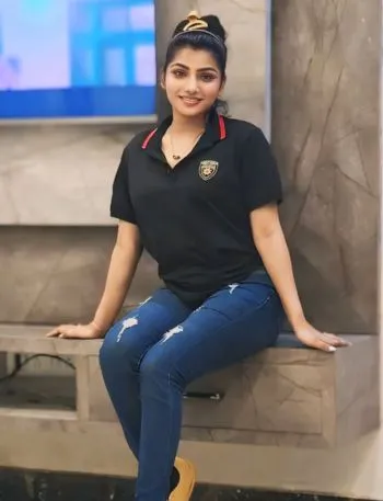 Call Girl Fahima in Bangalore