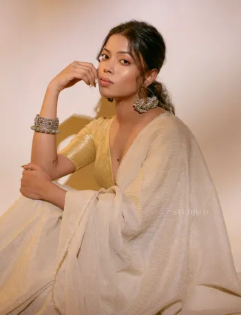 Call Girl Fiza in Bangalore