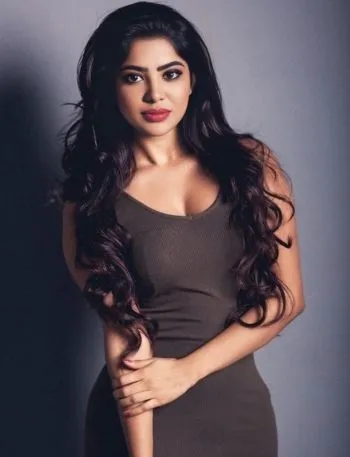 Call Girl Iyla in Bangalore