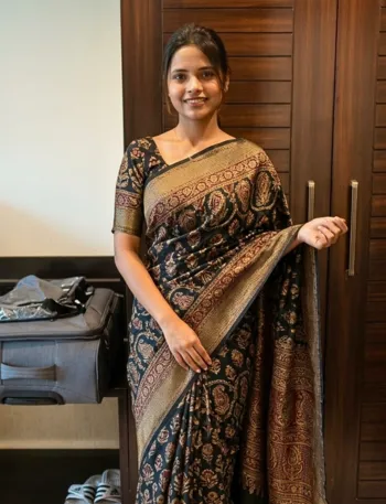 Aavirai, a traditional bhabhi escort offering Bangalore Escort Service